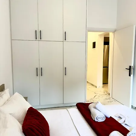 Bright And Calm 1br Near & Center *