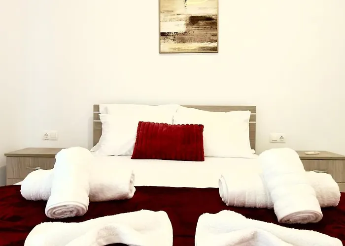 דירה Bright And Calm 1br Near & Center לוטראקי