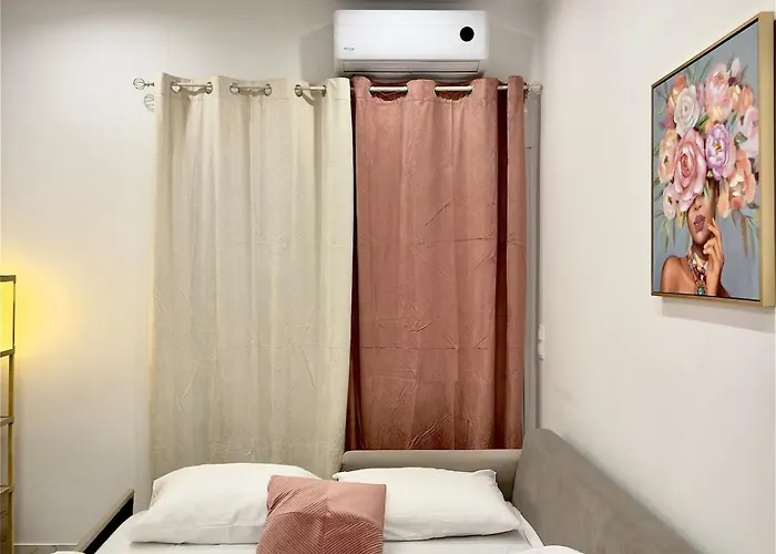 Bright And Calm 1br Near & Center לוטראקי