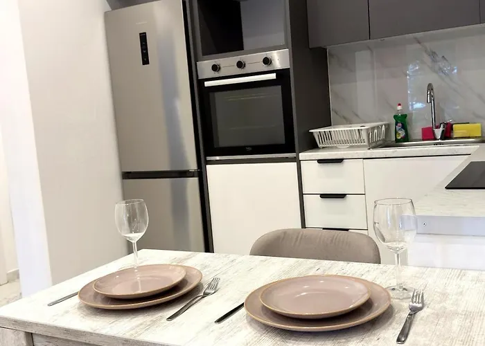 Bright And Calm 1br Near & Center דירה לוטראקי