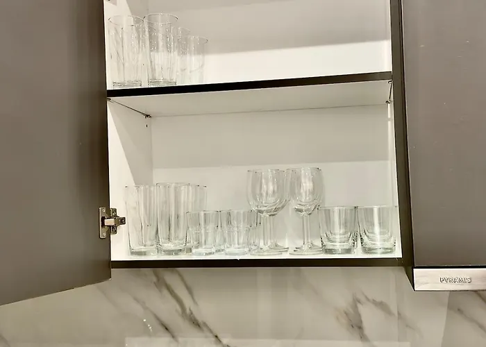 דירה Bright And Calm 1br Near & Center לוטראקי